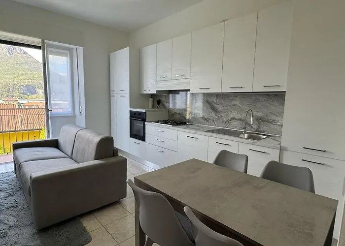 The Landscape - Modern Lecco